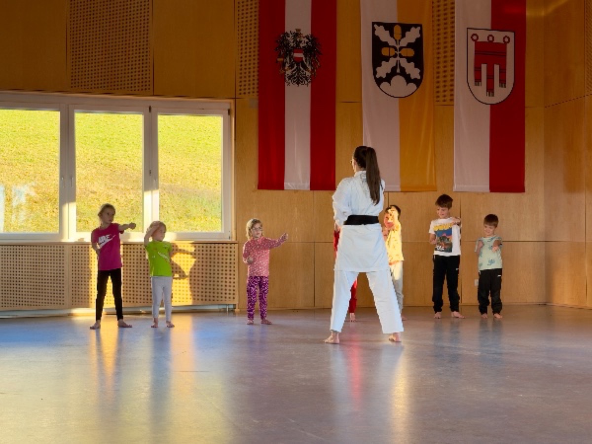 Karate zusammen macht Spaß